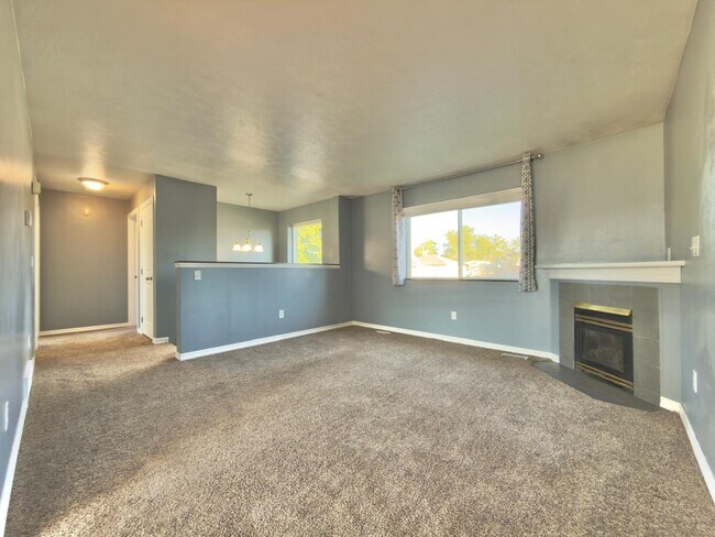 Building Photo - 48 E Princeton Ave