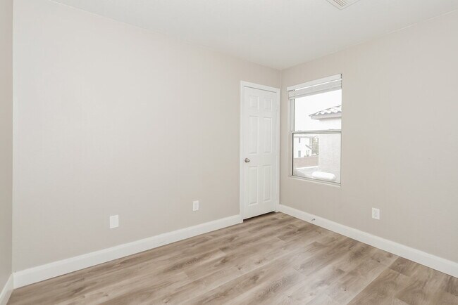 Building Photo - 10620 Congaree St