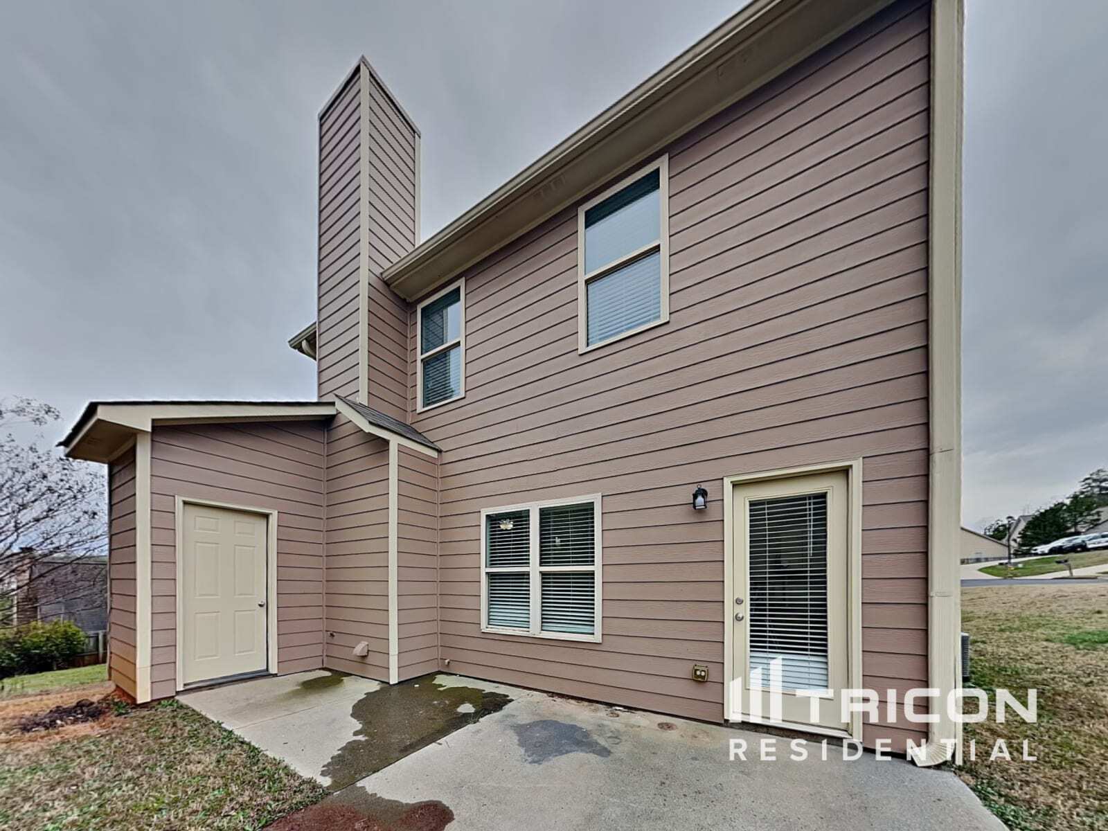 Building Photo - 22 Carriage Hls Dr SE