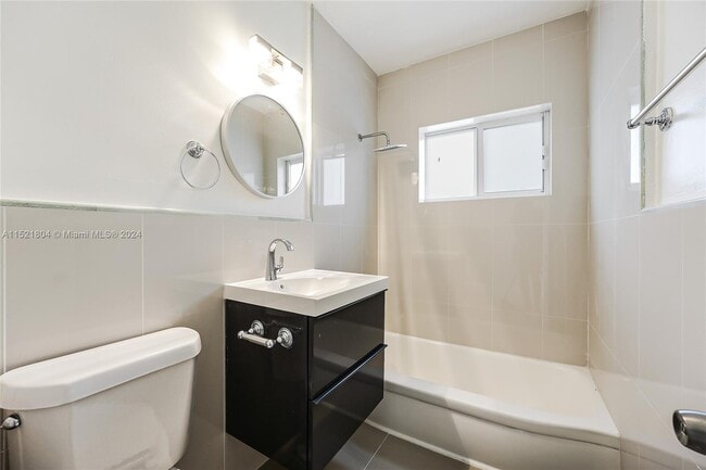 Building Photo - 12885 Griffing Blvd