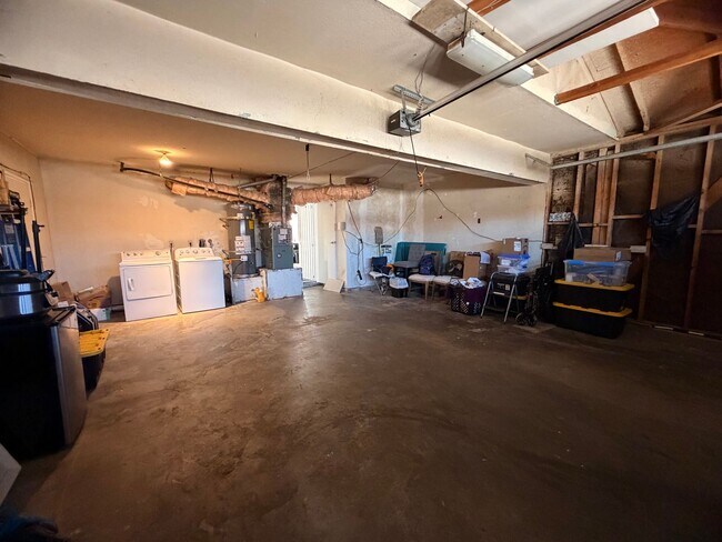 Building Photo - 12658 Heartleaf St