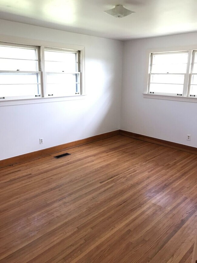 Building Photo - 2525 Leeville Pike