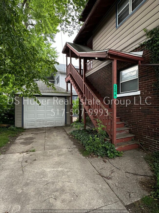 Building Photo - 526 W Hillsdale St
