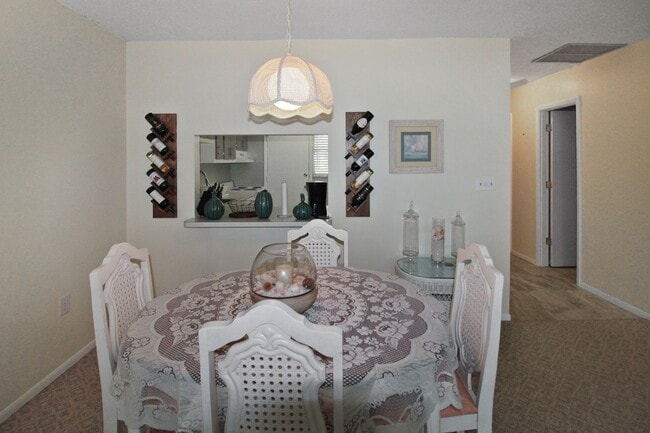 Building Photo - Puritan Arms Annual Condo for Rent