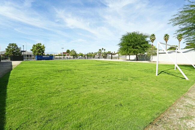 Building Photo - Corona del Sol