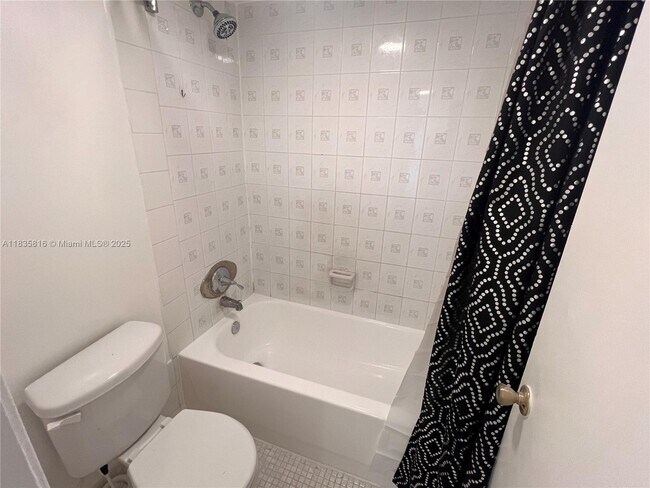 Building Photo - 7727 SW 86th St