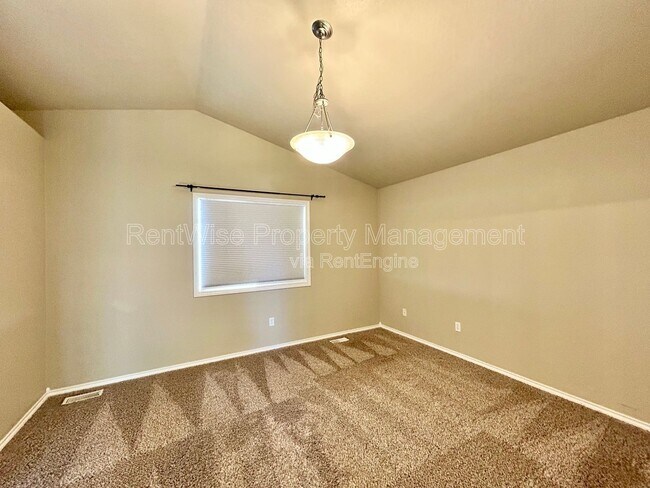 Building Photo - 10829 Cloudless St