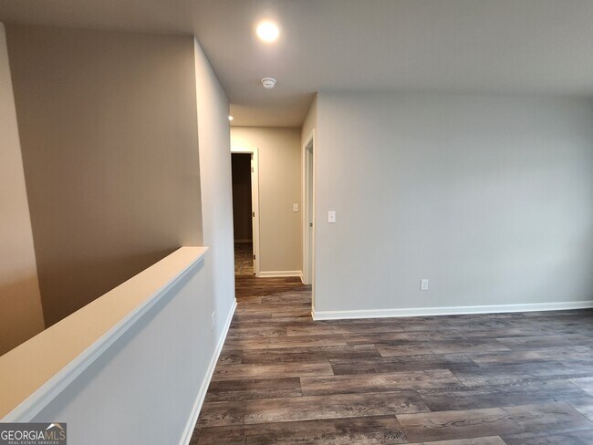 Building Photo - 4675 Dandelion Wy