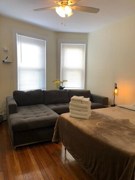 Building Photo - 1776 Commonwealth Ave