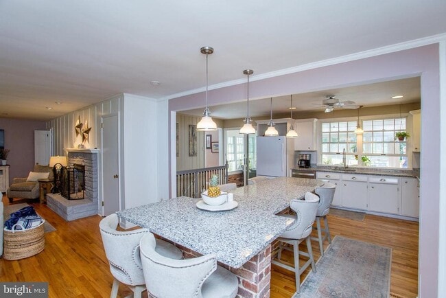 Building Photo - 67 Townview Dr