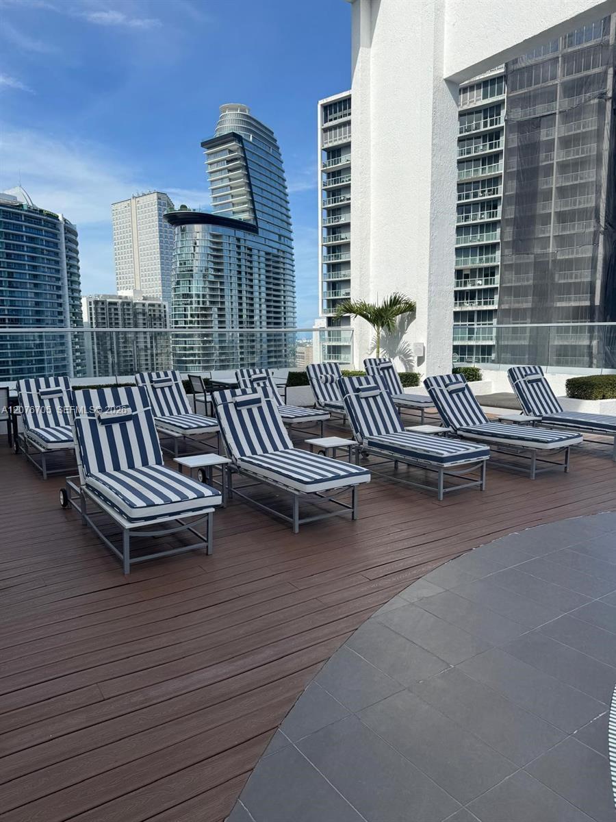 Building Photo - 500 Brickell Ave
