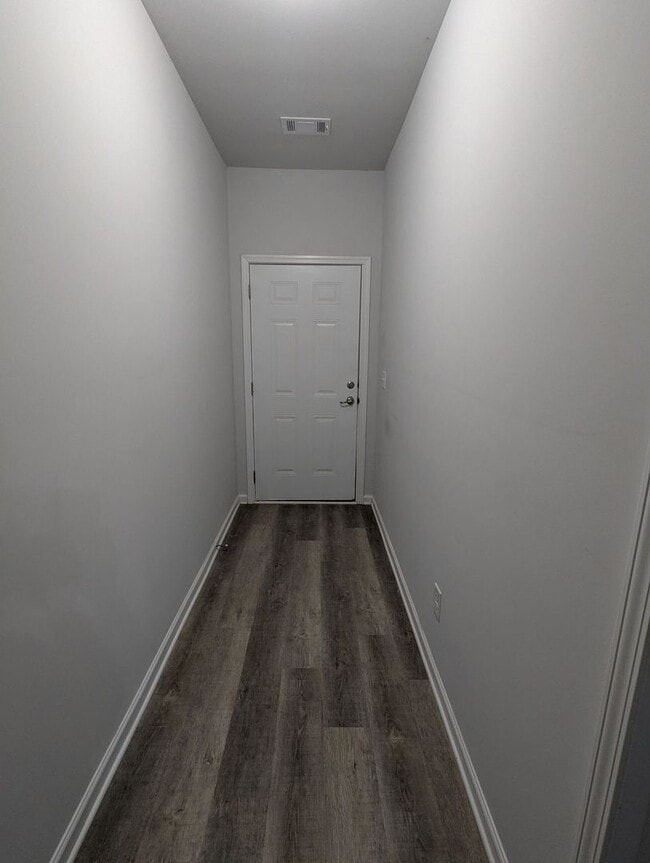 Building Photo - Beautiful 2 Bedroom 2 Bath off of Meriweather Road. *Coming Soon*