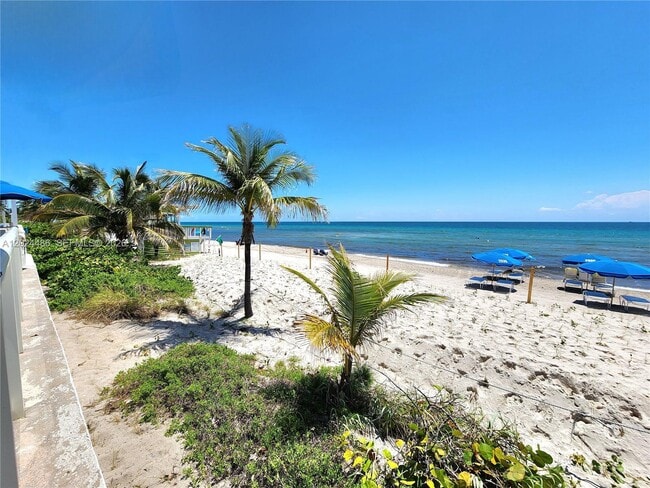 Building Photo - 2030 S Ocean Dr