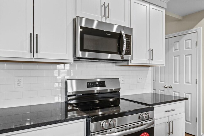 Building Photo - 824 Copley Pointe Dr