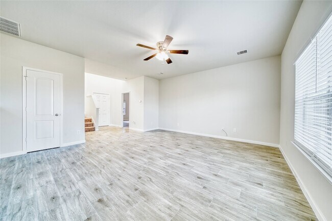 Building Photo - 6934 Orchid St