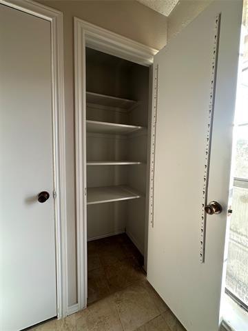 Building Photo - 305 Marriott Ln