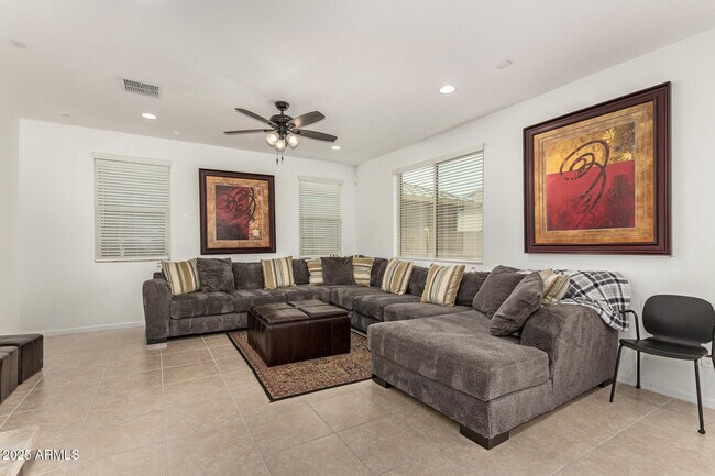 Building Photo - 12354 W Gardenia Ct