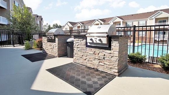 Building Photo - 6301 Daybrook Cir