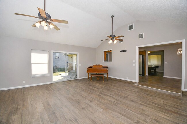 Building Photo - Charming 3-bedroom, 2-bath home in the highly sought-after Bixby School District