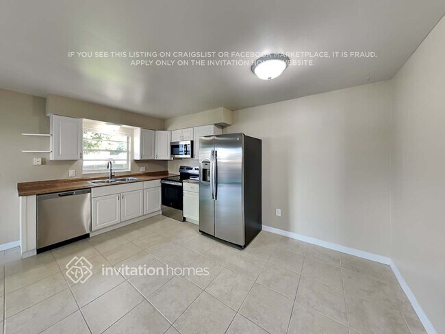 Building Photo - 348 48th St W