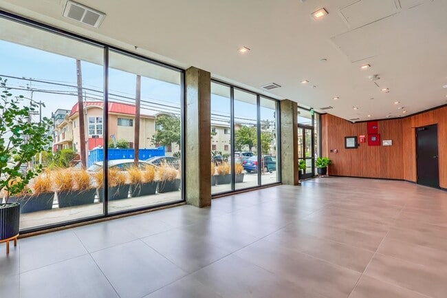 Building Photo - Brand New Loft in Prime Koreatown with DTLA Skyline Views Available! Must See! Call Today