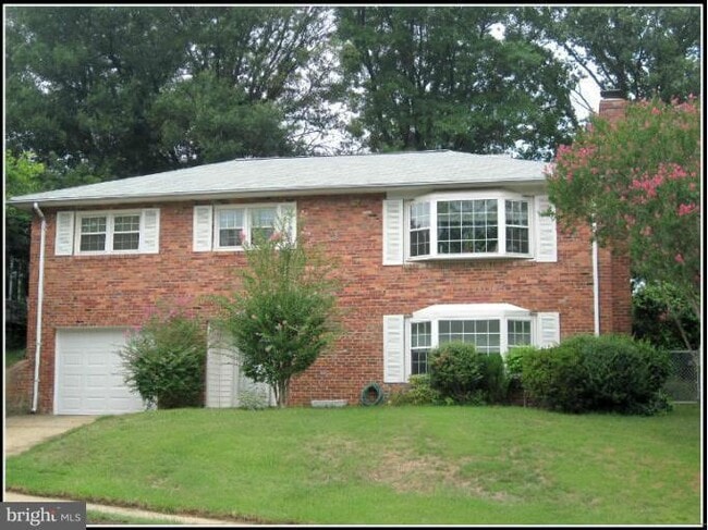 Building Photo - 912 McKinley Rd