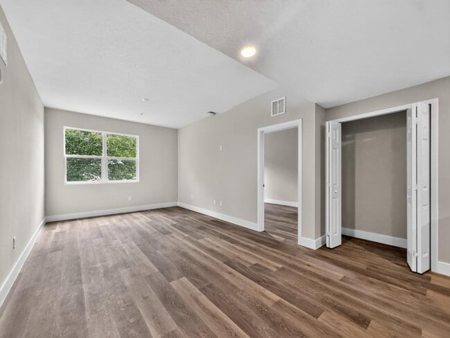 Building Photo - 4424 S Texas Ave