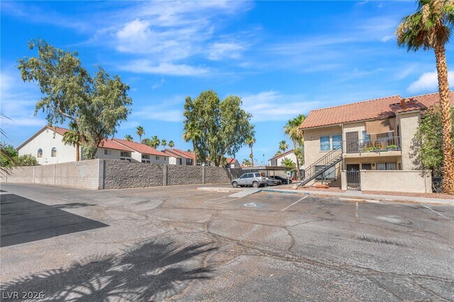 Building Photo - 3602 Gaylord Dr