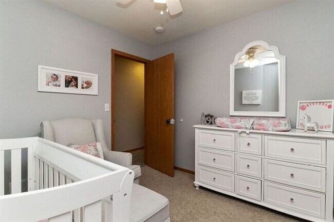 Building Photo - $1,650 | 3 Bedroom, 2.5 Bathroom TOWN HOME | NO PETS | Available for August 1st, 2026 Move In!