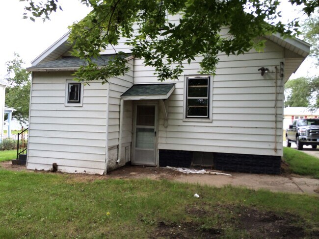 Building Photo - 408 Newell St