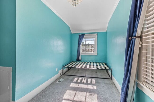 Building Photo - Beautiful Estate for Rent in Ashland