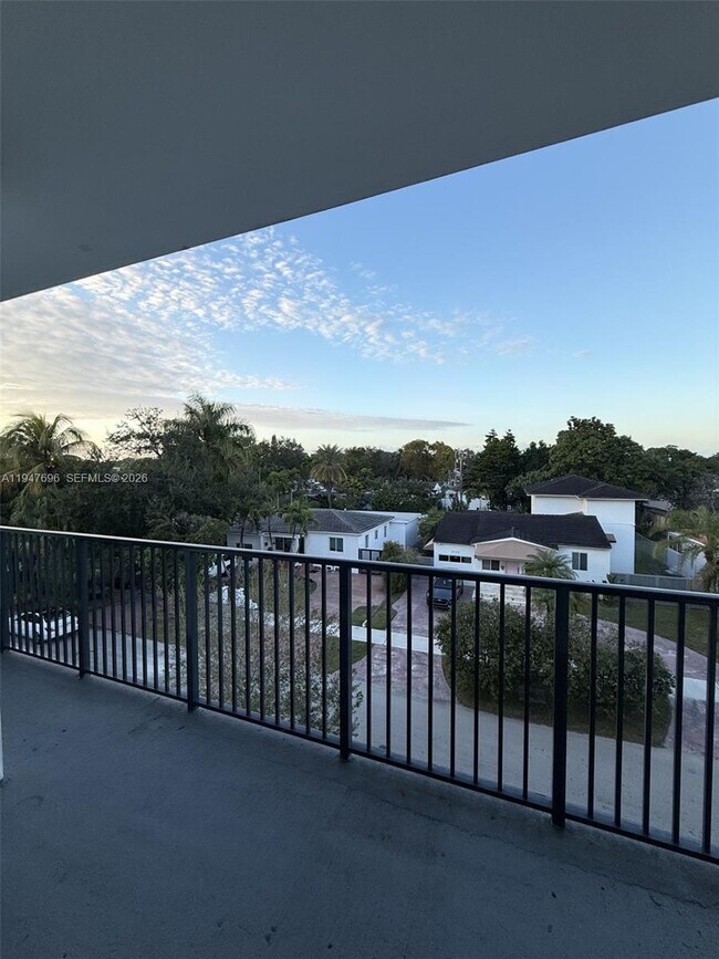 Building Photo - 2010 SW 25th Ter