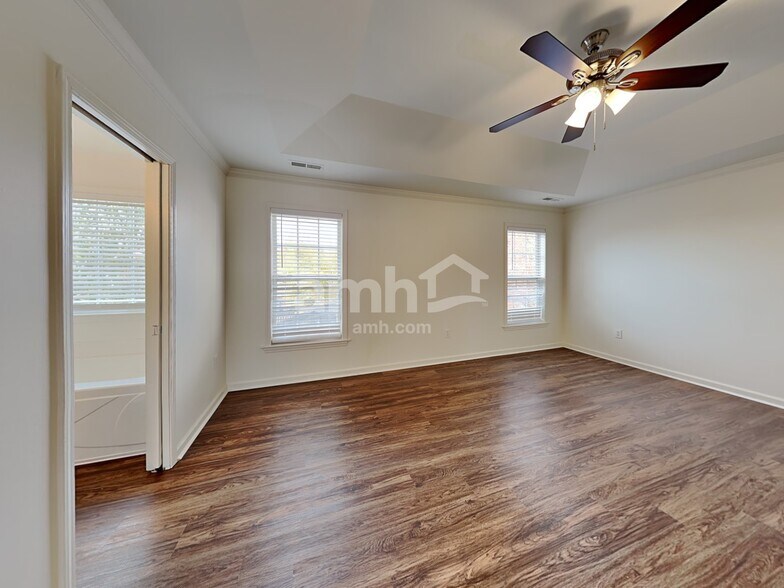 Building Photo - 308 Schooner Ct