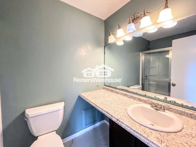 Building Photo - 1812 Saranac Ct