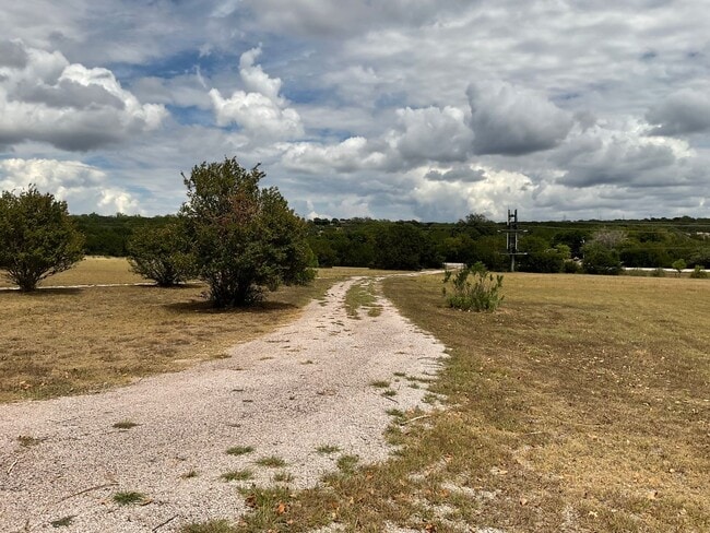 Building Photo - 10 ACRES with an AMAZING 3 Bedroom 2 Bath ...