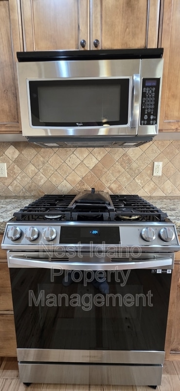 Building Photo - 11756 W Bronte St