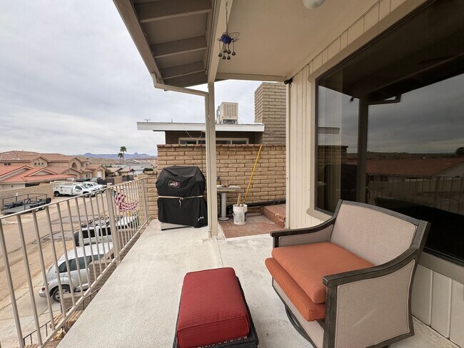 Building Photo - 3Br 3Ba House with Pool Across- RIVERFRONT with Balcony Observation Deck