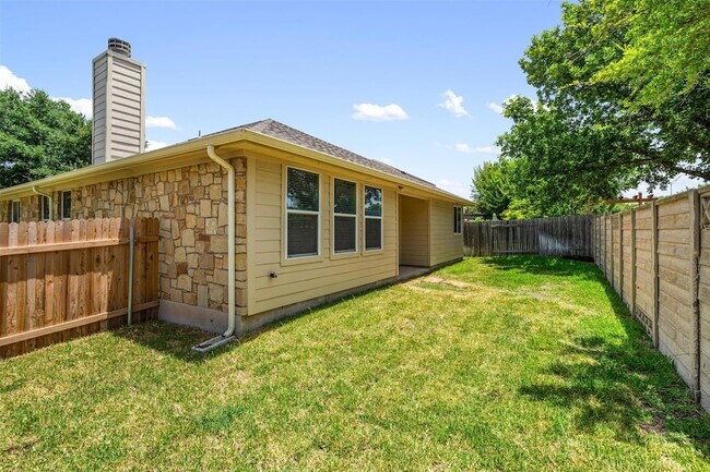 Building Photo - 2505 Rusk Ct