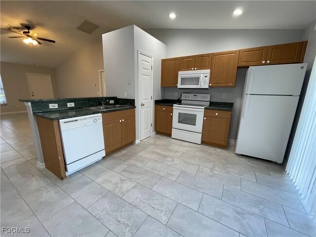 Building Photo - 119 Zenith Cir