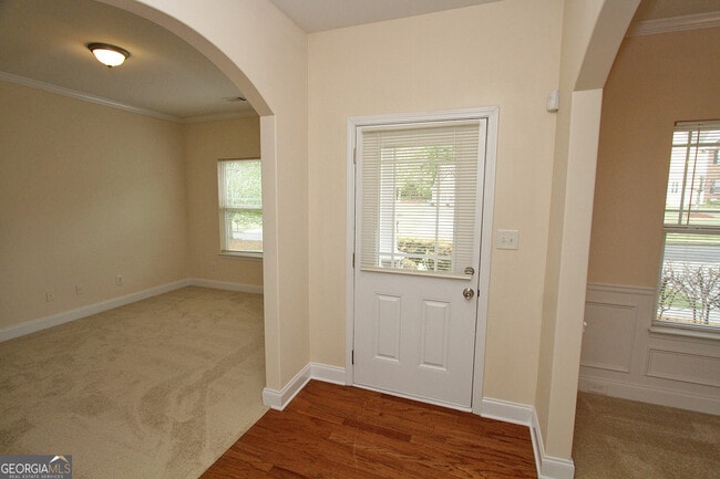 Building Photo - 728 Castle Top Ct SE