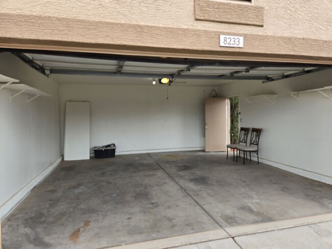 Building Photo - 8233 N 111th Ln