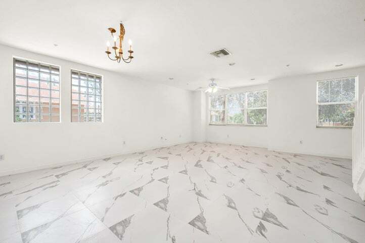 Building Photo - 447 Corte Madera Ln
