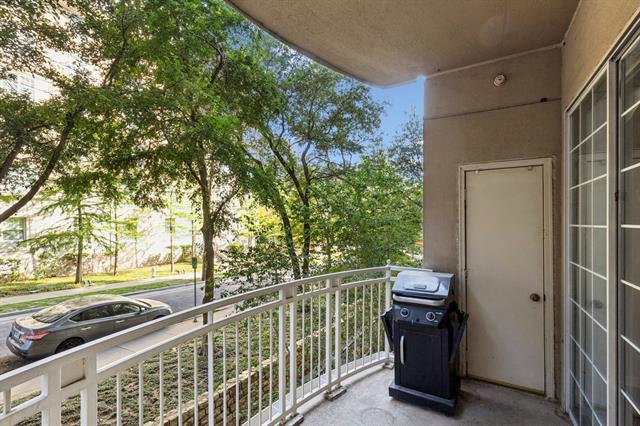 Building Photo - 3225 Turtle Creek Blvd Blvd