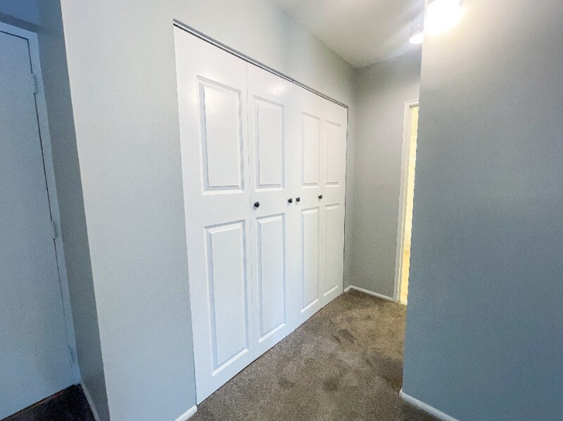 Building Photo - 46 Township Line Rd