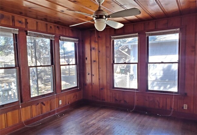 Building Photo - 4409 Merle Dr