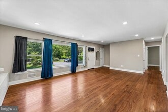 Building Photo - 3102 Romaine Ct