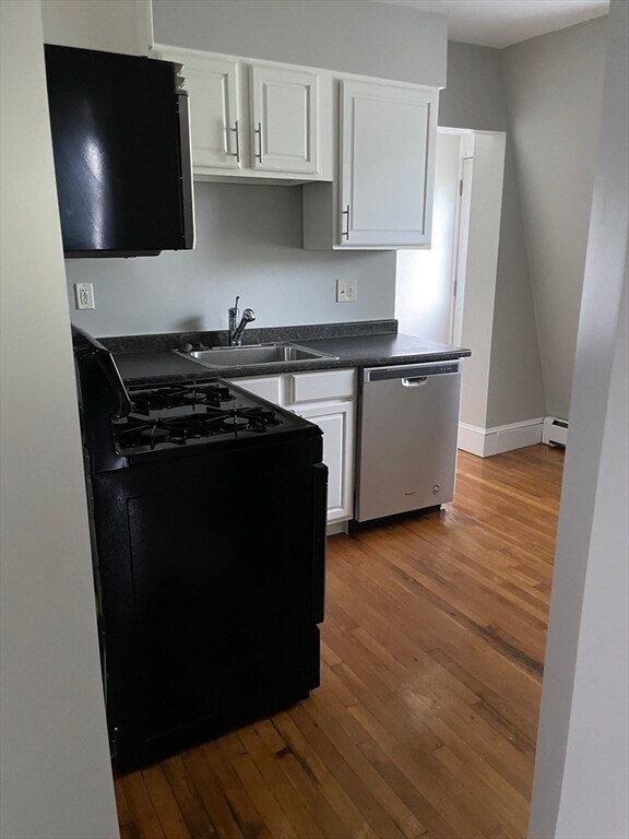 Building Photo - 34 Herbert St