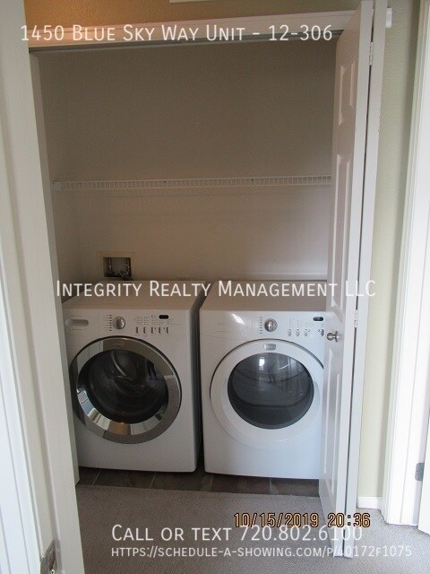 Building Photo - 1450 Blue Sky Way