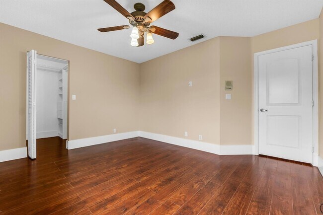 Building Photo - 1333 SW 175th Way