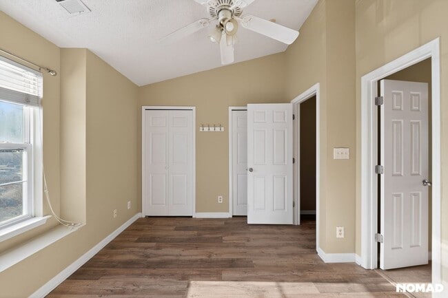 Building Photo - 6319 Sweetbay Dr